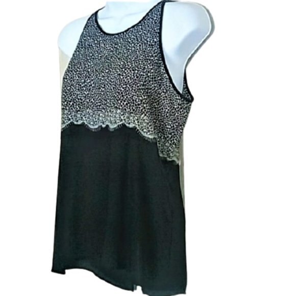 BCBGMaxAzria Caralyn Sleeveless Top Blouse Size XS - Picture 3 of 8